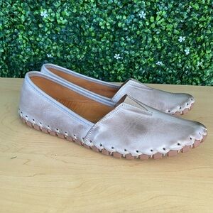 LS NIB Spring Step Loafers